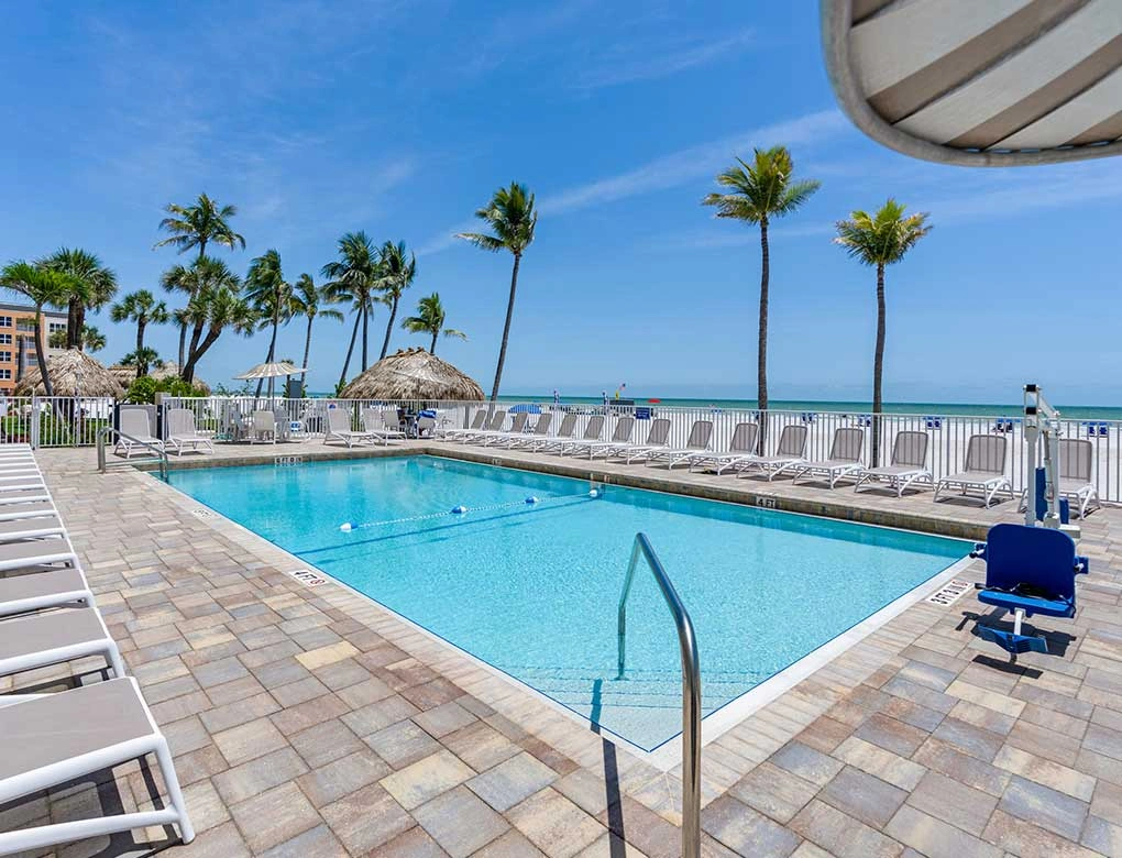 Outdoor Heated Pool Room