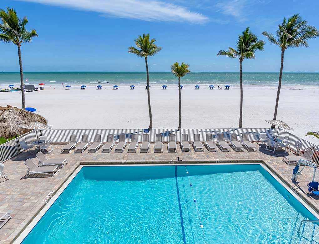  Outdoor Heated Pool Room